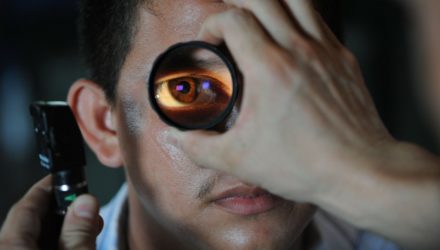 Okulary przeciwsłoneczne przy wadzie wzroku? Jak najbardziej!